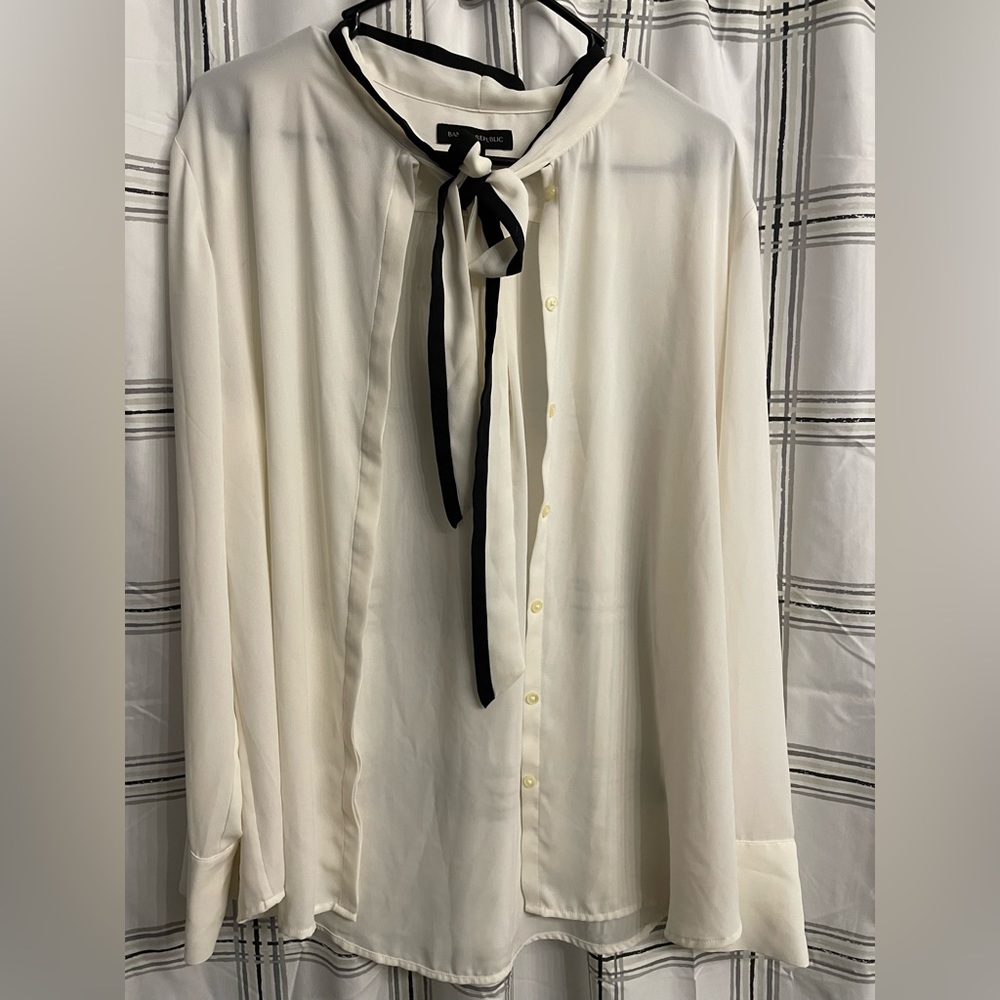 Banana Republic Blouse